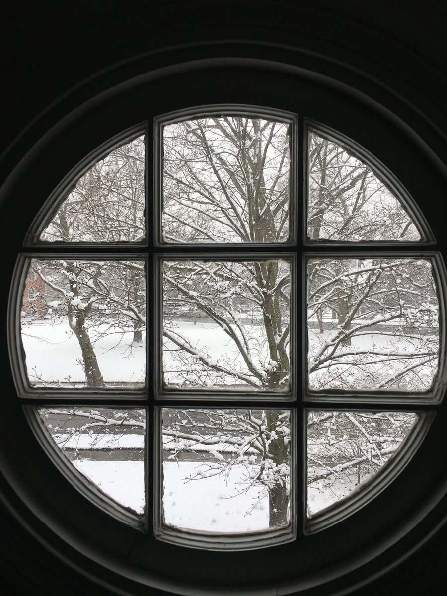 joanellison's tweet photo. Maybe the last snowfall of the year — beautiful and bittersweet. #AprilInCleveland🎶 https://t.co/TJ7EGE2mL3