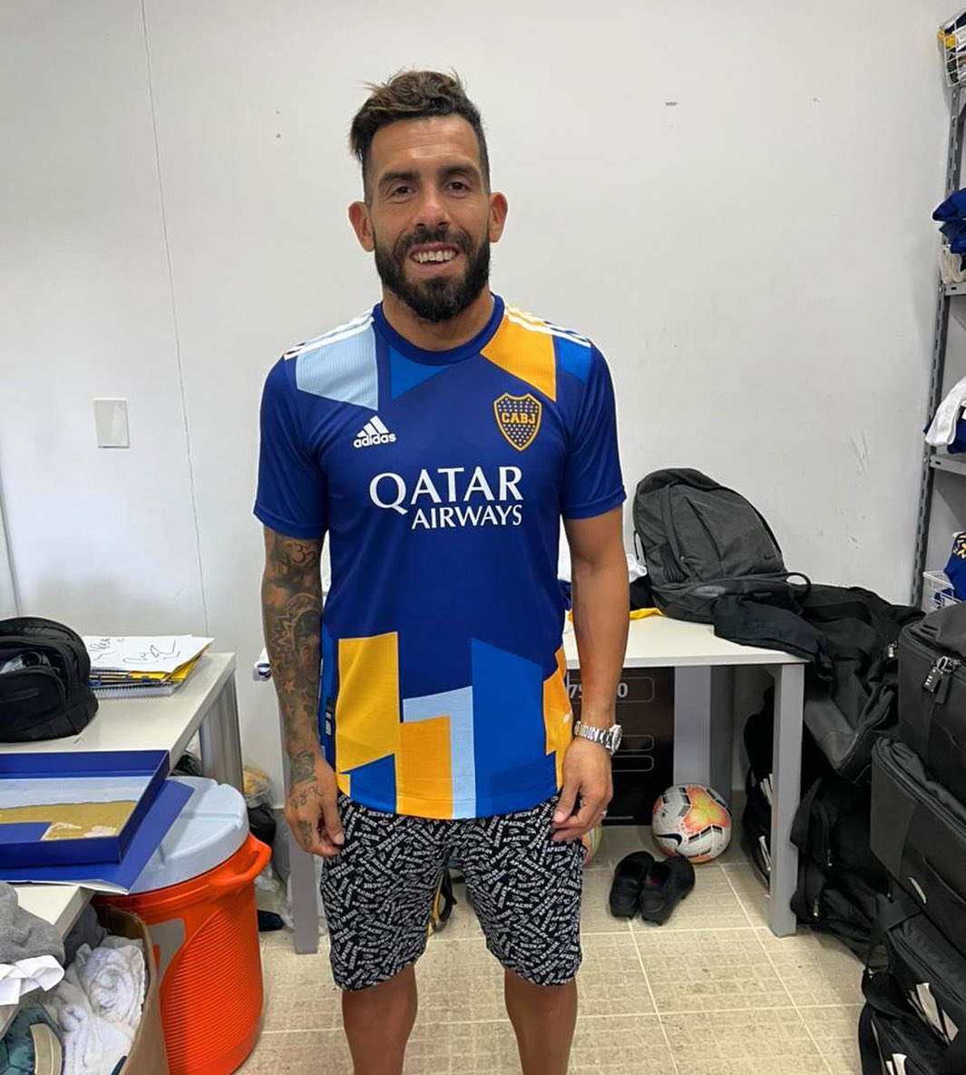 camiseta blanca de boca 2020