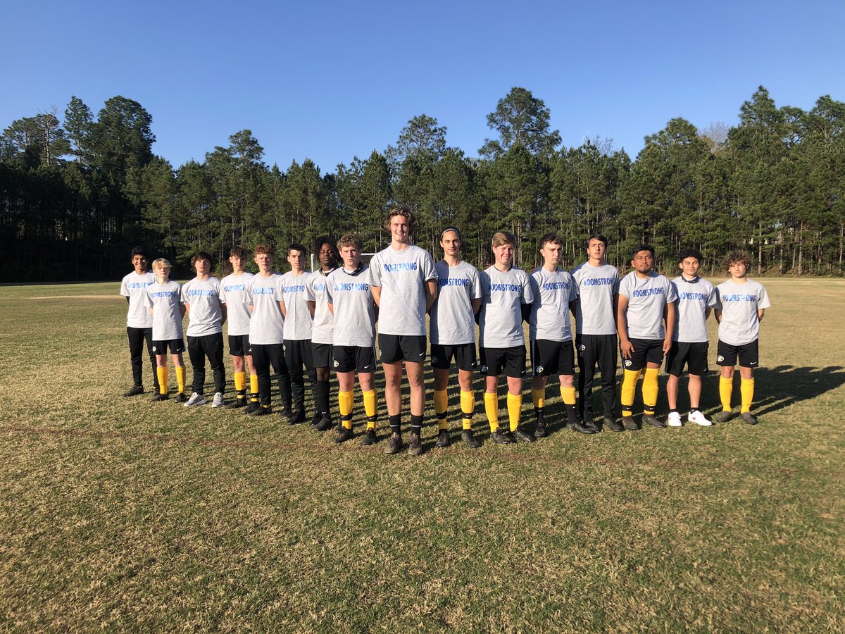 graycasoccer's tweet image. #DOMSTRONG @SCSoccer @graycaathletics 🦅⚽️ salutes Coach @DominicWren1 and we are glad you are doing better! @LloydsSoccer