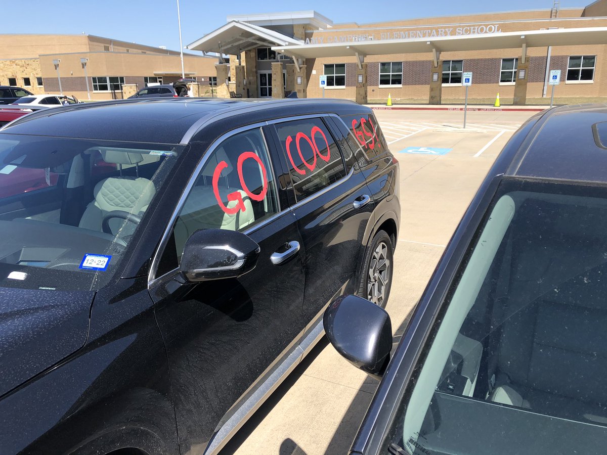 I want to thank my wonderful principal, Mrs. Shipley, for decorating her car to support my Alma Mater  the University of Houston. Go Coogs! #acecubs @campbellcubs
