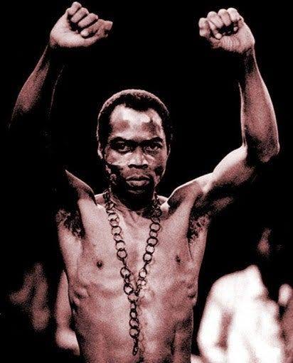 thephotogrill's tweet photo. When Fela called the Nigerian government magicians he knew what he was saying, them burn house talk say na unknown soldiers, now lekkimassacre happen them wan turn am to lekkilies. #wegowin #mop #powermic https://t.co/fD6xaP904M
