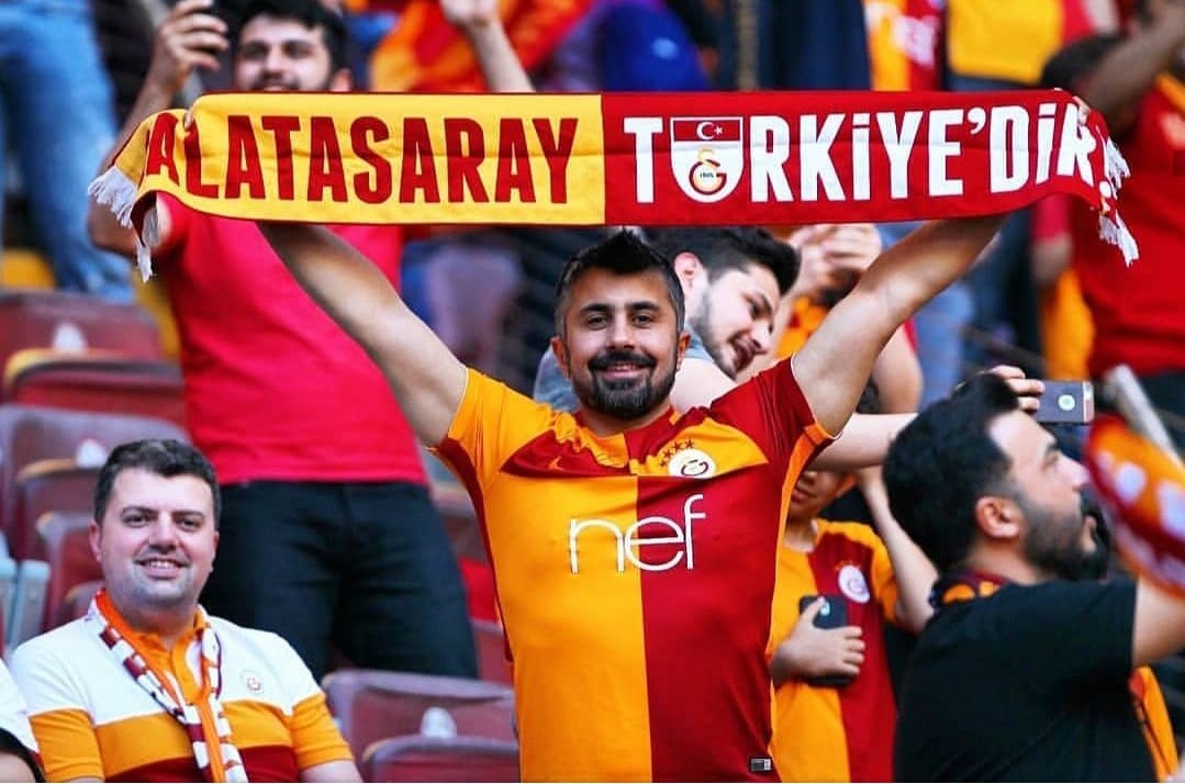 Fikirtepeli_83's tweet photo. Nerede kalmıştık!! 

Bundan tam 1,5 yıl önce @fikirtepeli_83 Twetter Hesabim Tamamen Kapatılmış ti bugün tekrar dan geri dönüş yaptım Bu zamana kadar destek olan herkese teşekkür ederim sizlerden Ricam Bu Tweete yorum Retweet yaparmısiniz 💛 ❤️ https://t.co/ie1oQOX3k8