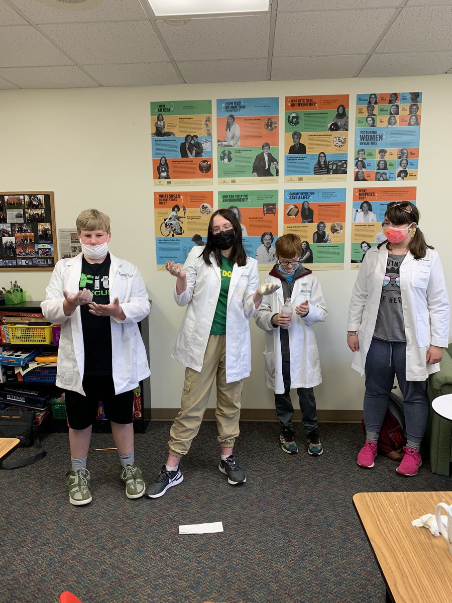 SraCSmith's tweet photo. @WoodsideMS @SaydelCSD 7th and 8th grade STEM enrichment kids exploring the scientific method with elephant toothpaste. https://t.co/xrVoeZ2StO