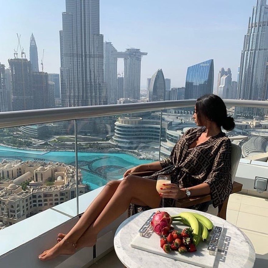 Priviledge_Life's tweet photo. Shopping and Relax https://t.co/Rl37OZDBRY