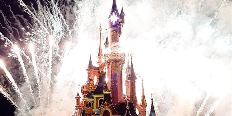 InsideTheMagic's tweet photo. How to Celebrate Disneyland Paris’ 29th Anniversary Virtually!
https://t.co/w32chQERbc

#disneylandparis #disney https://t.co/P2HXJTpZxL