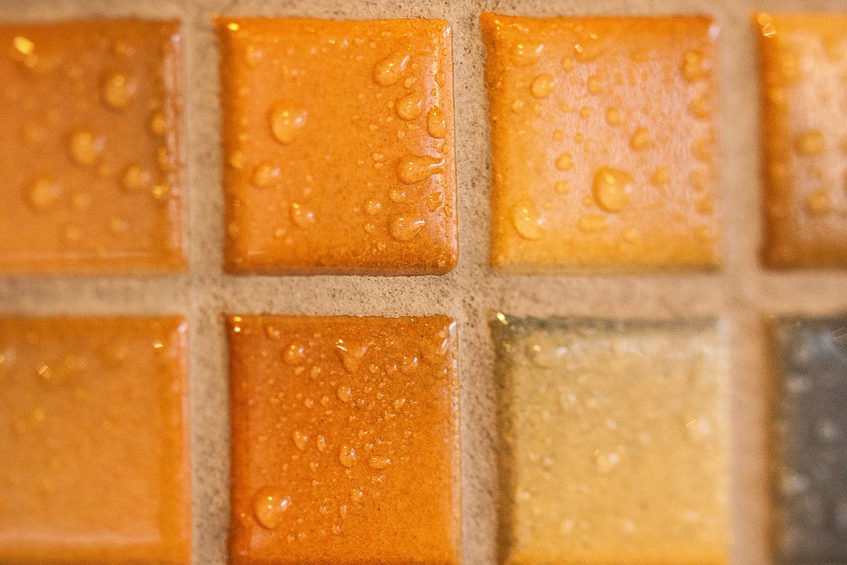 Try our new Starburst tiles: juicy, fruity, and perfect for your kitchen backsplash. If you ever want to redecorate, just take a bite! 🍊
#tile #backsplashtile #kitchenbacksplash #orange #aprilfools