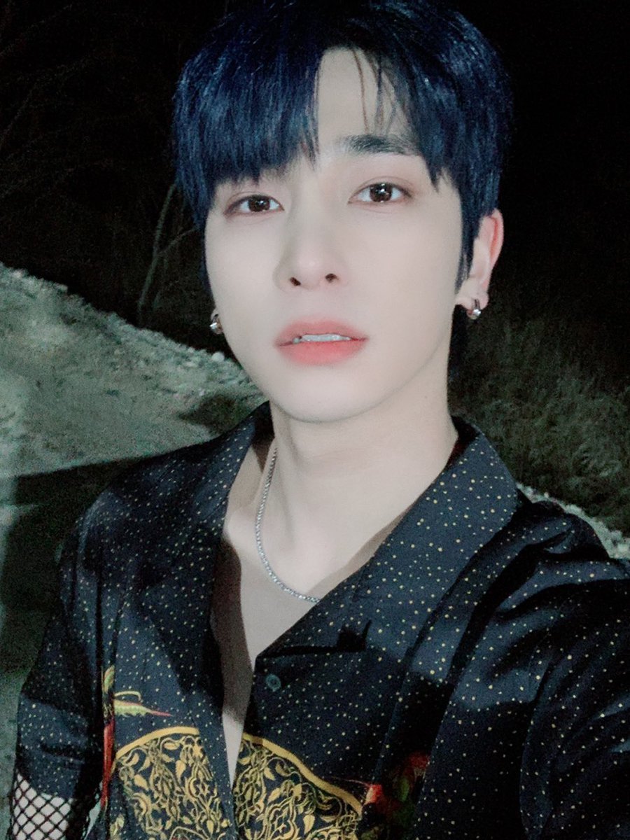 minhoSHlNee's tweet photo. Xixixi ga mau tag https://t.co/W9AvmN2qf9
