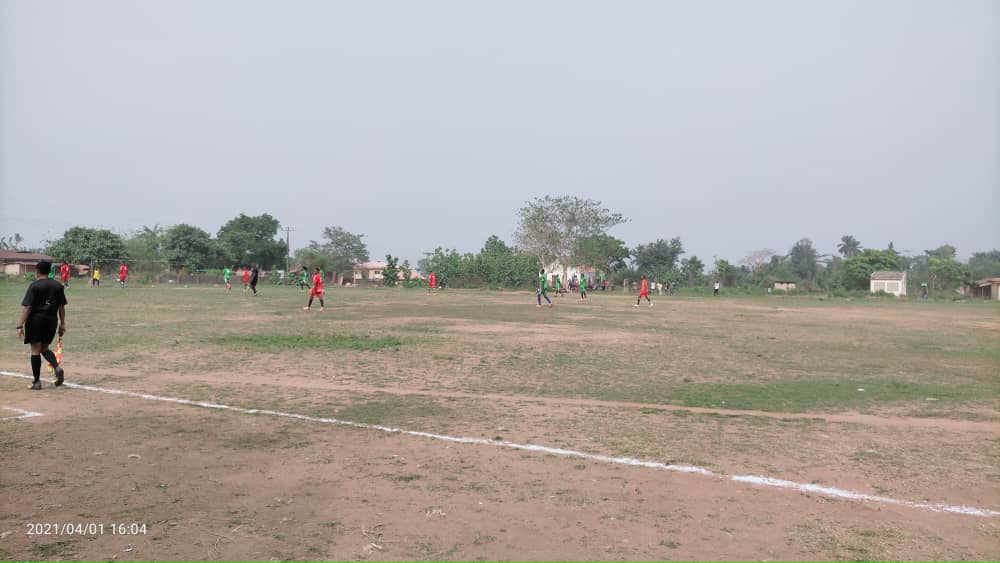 AKOBI22's tweet photo. Today, 01/4/2021
I represent my Boss, Deputy Governor @StateofOsun, Mr @Benedictalab at Ileri-Oluwa football competition "Governor's Golden Cup" final at L.A. primary School, Ibokun, Obokun local government.
#OsunisMoving
Governor @GboyegaOyetola + BOA lẹkansi. https://t.co/c0h68NzPje