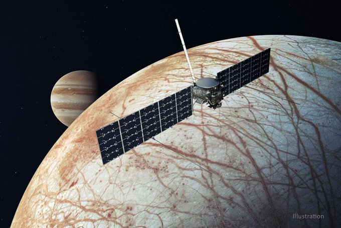 Illustration of Europa Clipper spacecraft making close flyby of moon Europa