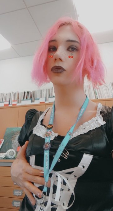 I know i promised maid outfit pics but I'm lazy so have the ones i took at college x  #femboy #trap #maid<a href="/tag/maid"class="tags"><span>#maid</span></a><a href="/tag/trap"class="tags"><span>#trap</span></a><a href="/tag/femboy"class="tags"><span>#femboy</span></a><a href="/tag/doinyourmom"class="tags"><span>#doinyourmom</span></a>