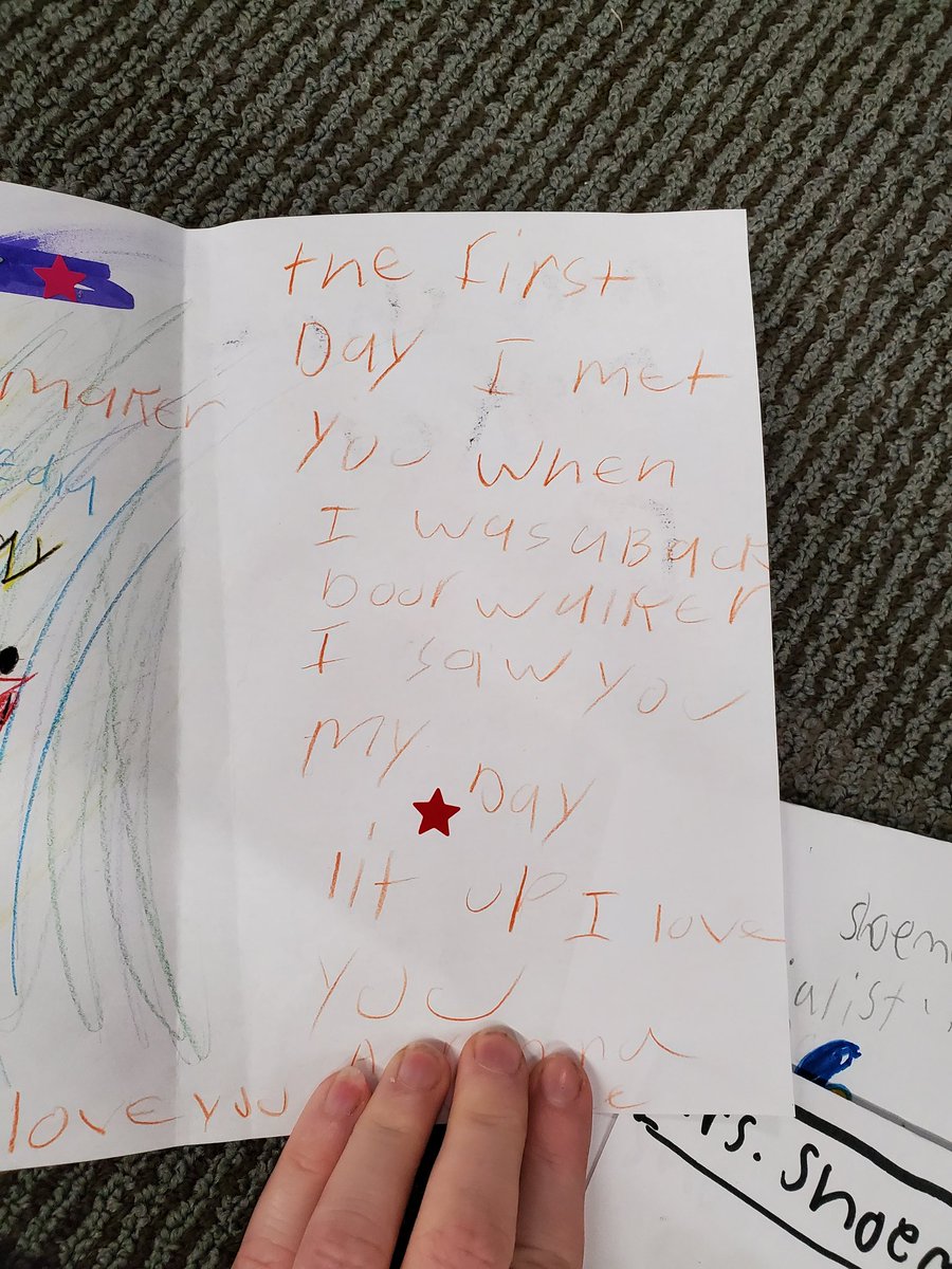 TheLegendaryLib's tweet image. My cup runneth over! My principal announce an early media specialist day and my babies showered me with love! Cards and letters and hugs! I am so blessed! #SchoolLibrariesMatter