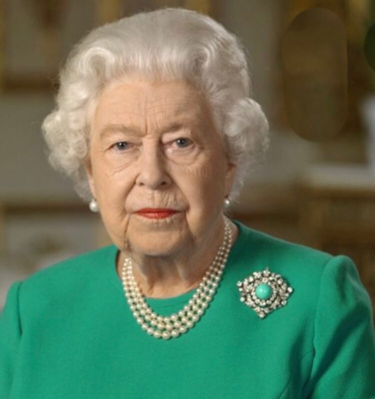 leolegall5's tweet photo. Queen                   Couine d’Angleterre d’Angleterre https://t.co/VAdFTOxQwo