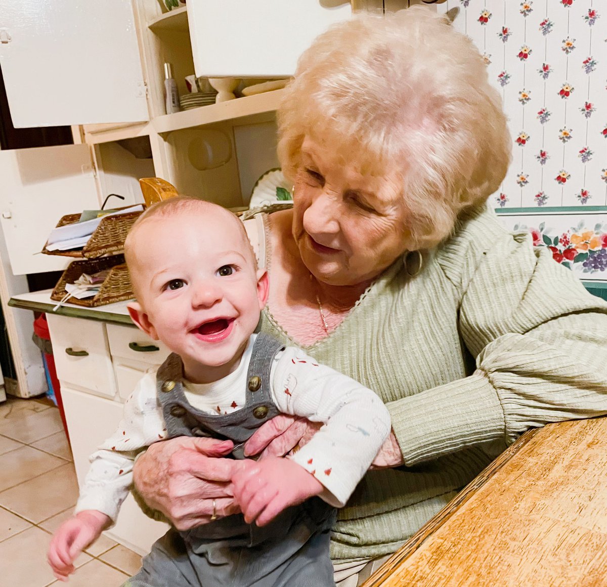 bailey_nicolee4's tweet photo. Dawson’s great-Mamaw ❤️ https://t.co/9IEgMowxdK