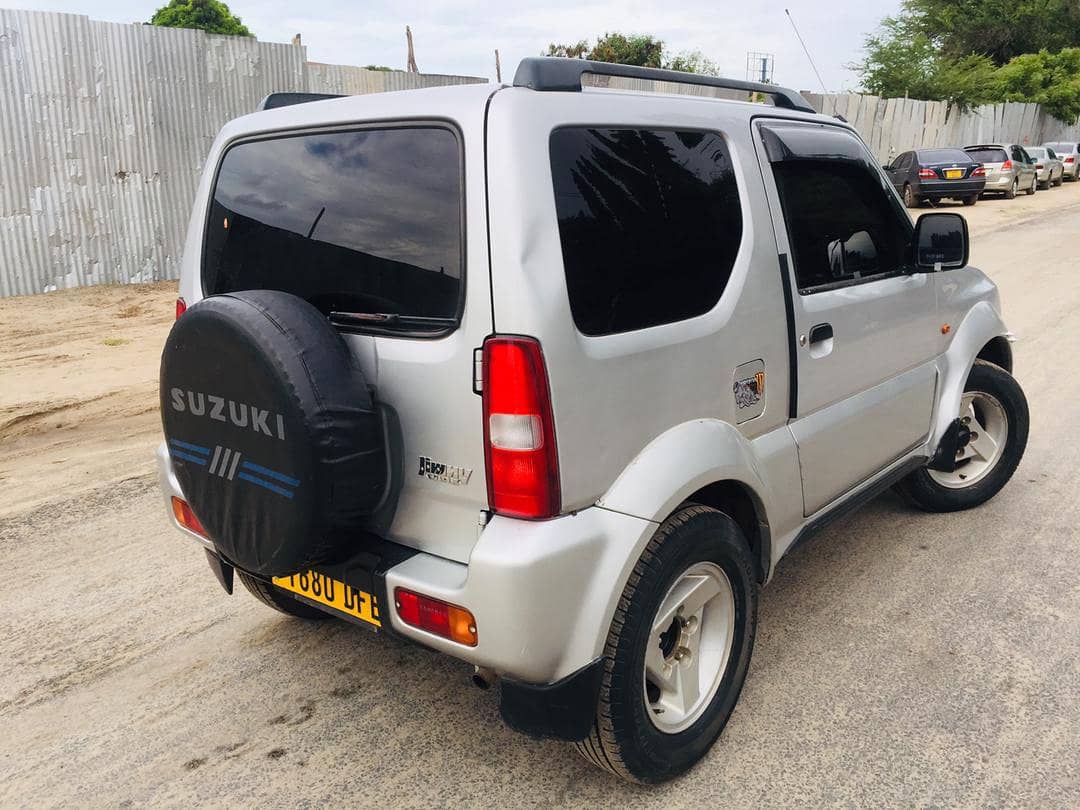 Muddy95086567's tweet photo. @selling_carz
SUZUKI JIMNY #DFE
LOCATED DAR
YEAR 1998
CC 1300
FULL PAID 
FULL AC 
SPORTS RIMS 
FORGLIGHTS 
PRICE MIL 8
CALL 0763 503 405 https://t.co/XeFo4DPXWN