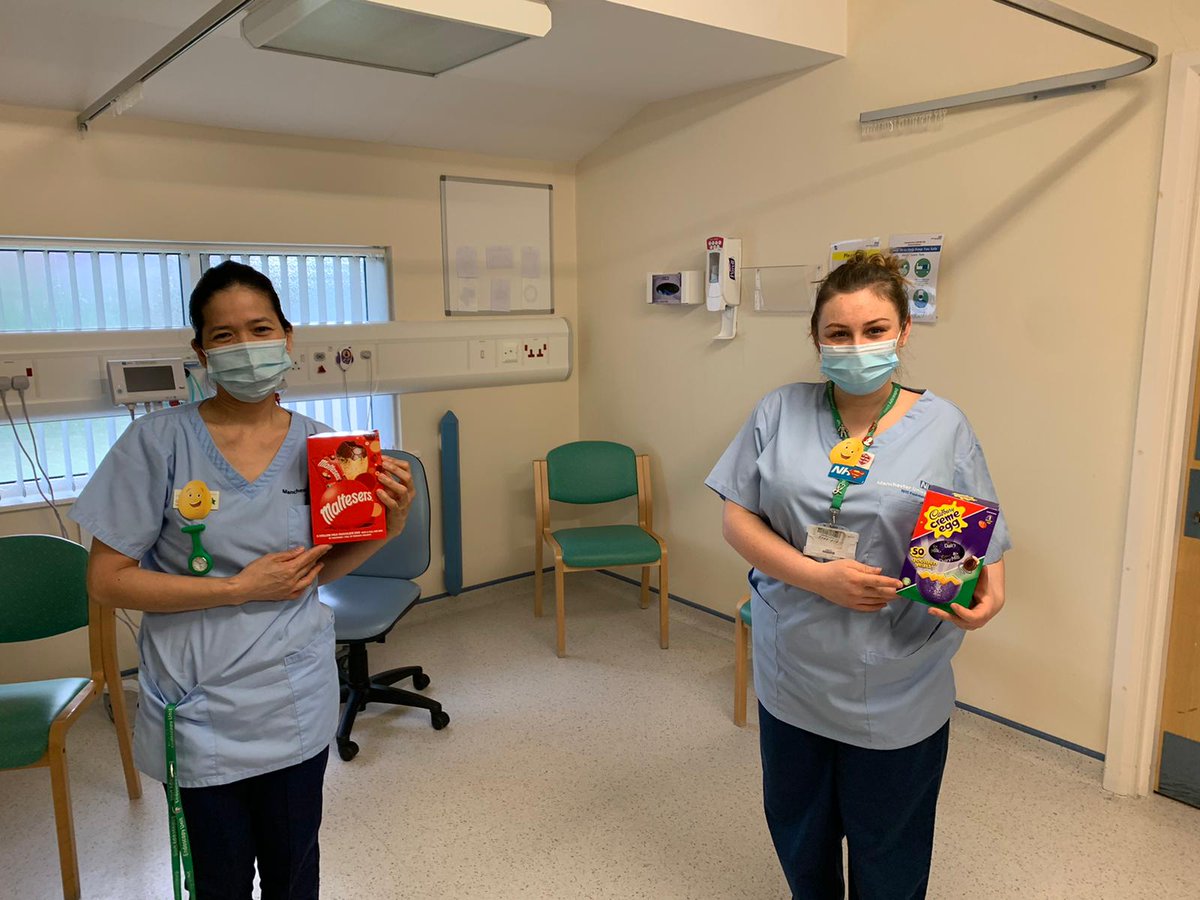 Trafford_Endo's tweet photo. Staff wellbeing activities included "Hunt the Golden Egg" and "Egg &amp; Spoon race" as well as our "Easter Hamper Draw!" Here are our winners! 🐣🍫 Lots of sweet treats for the team @TeamGIMS_MRI @Lisa_Johnson70 @HollySpyrou @CarolBartley9 @TraffordHosp @MFTnhs @NagraMandy 🐣 https://t.co/dELIucIVWn