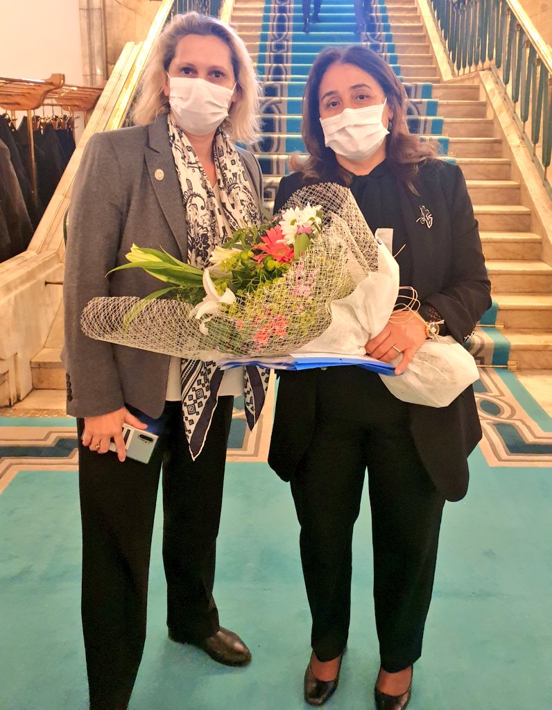 apolatduzgun's tweet photo. Türkiye Fizyoterapistler Derneği Yönetim Kurulu Üyesi Dr. Fzt. Reyhan Özgöbek, Uzm. Fzt Bercis Güner ve Fzt. Feray Keskin ile Fizyoterapistlerin istihdam konuları üzerine istişarelerde bulunduk.
Nazik ziyaretleri için kendilerine teşekkür ederim.
@drfahrettinkoca
@TFD1969 https://t.co/nOfwnkaWMv