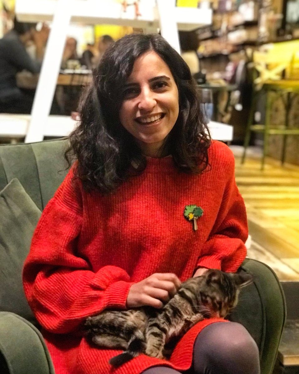 BOBUrehber's tweet photo. Burcu diyor ki : Hep Beraber Bir Heykel Olalım Mı? oyununda çocukların birbirleriyle kuracağı bedensel ve zihinsel ilişkininin güven dolu bir alan oluşturmasını umuyorum. 😊 @SivilDusun @EUDelegationTur #çocuk #çocukhakları #kitap #ekitap https://t.co/unnPna0YM5
