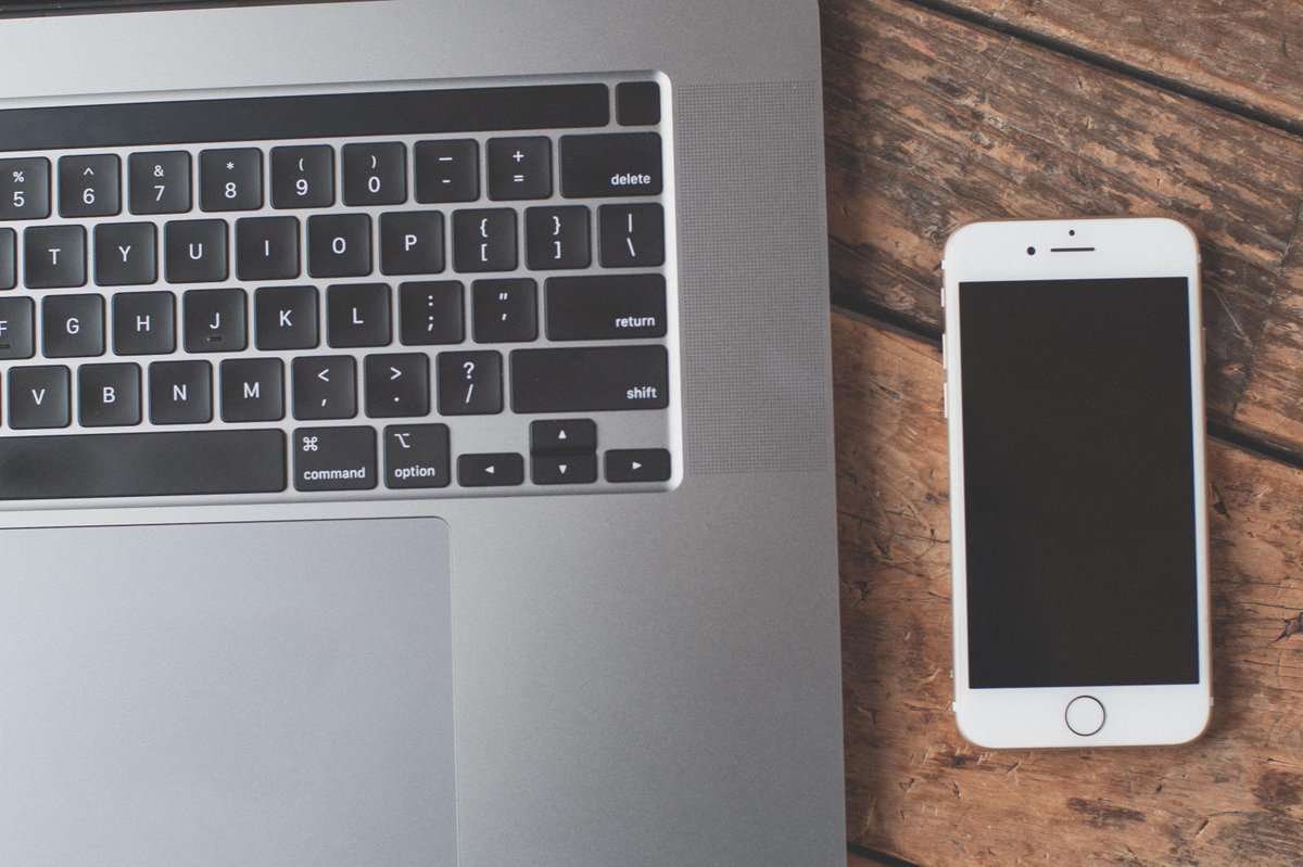 LastPass's tweet photo. So, what exactly is a password manager and what can I use it for? 🤔 We're breaking it down for you: https://t.co/z7UVUyGoOc https://t.co/iNehnL9yth