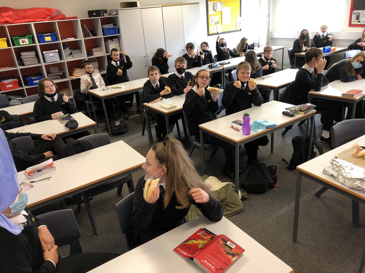 MocsYear8's tweet photo. Good end to the term. Enjoyed 8Lβs reward breakfast- well done for a great term #rewardbreakfast #goteam https://t.co/LaWZ7HbSjv