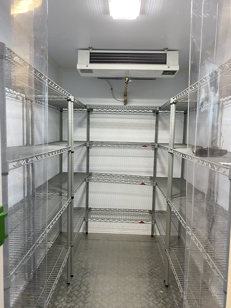 Polarcold1's tweet photo. Old freezer removed and disposed off and new one installed @AFRefrigeration @jehallfridge https://t.co/8eu50NBHT0