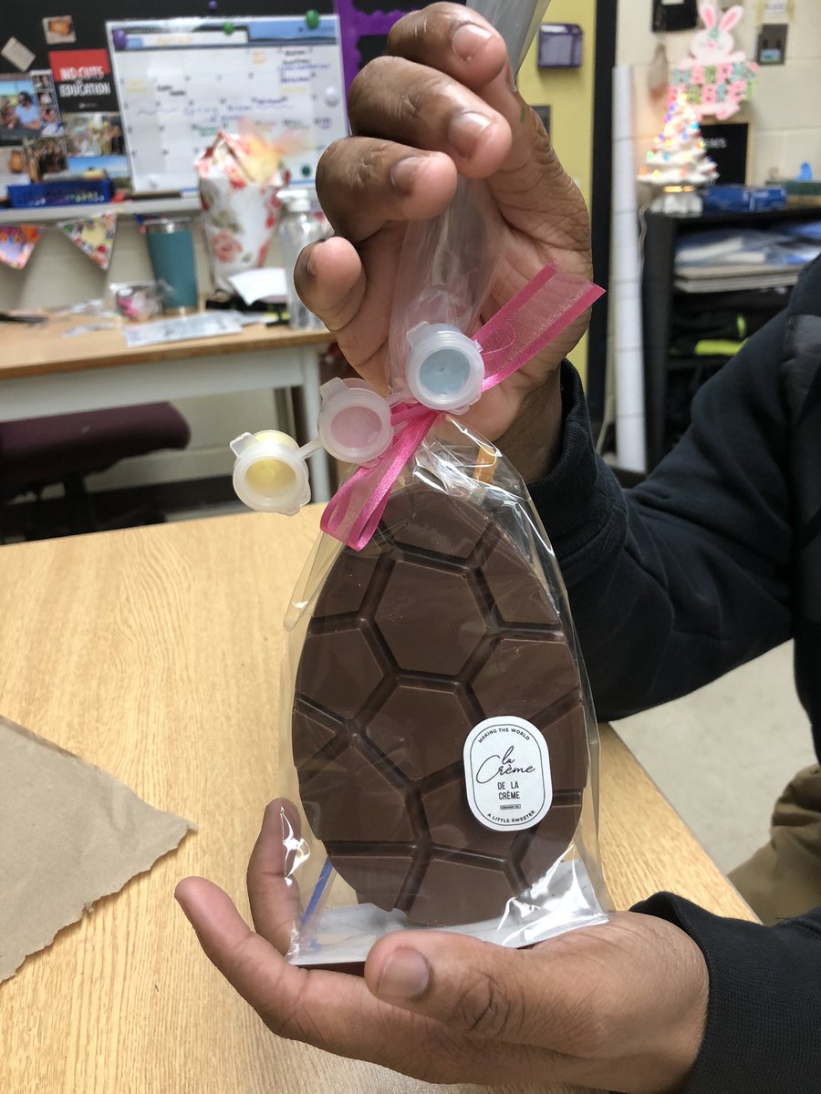 Mrs. L. Robinson tweet media