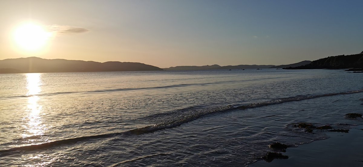 What a beautiful evening. Where else would you want to be? #Inishowen #Donegal #WildAtlanticWay #Ireland @Visit_Inishowen @visit_donegal @govisitdonegal @wildatlanticway @Failte_Ireland @DiscoverIreland #5kmfromhome