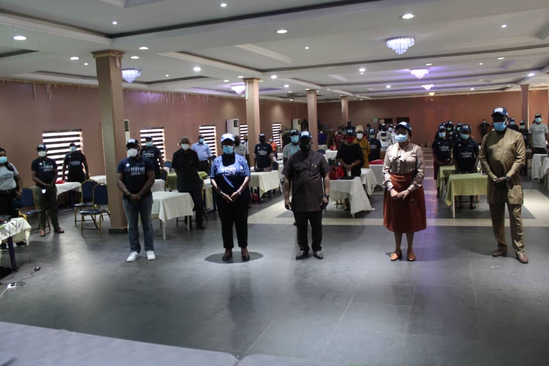Great_TEAMEnugu's tweet photo. Deputy Governor Lolo Cecelia Ezeilo launching COVID-19 Heroes and Heroines Campaign in Enugu. Organized by Enugu SMOH (led by Health Commissioner Dr I. Obi) in collaboration with WHO, 49 COVID-19 survivors (10 testified), their Clinicians, UNICEF and WHO were present among others https://t.co/ZqcRzdIcWL