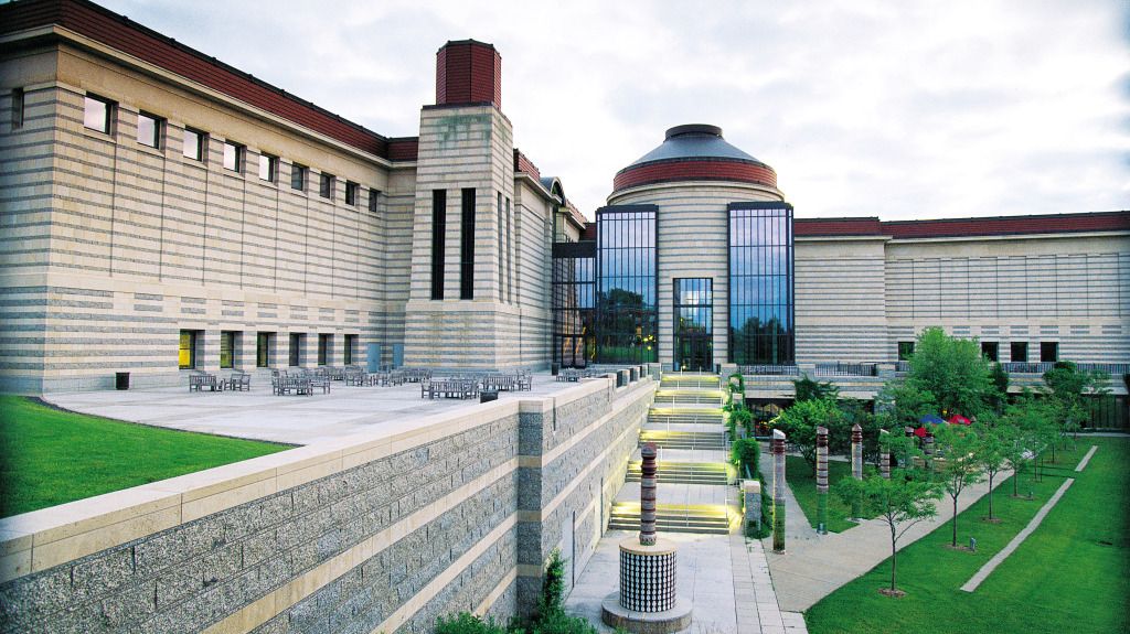 mnhs's tweet photo. A @BankofAmerica/@MerrillLynch card will get you one free general admission this weekend to #SplitRockLighthouse & the #MNHistoryCenter. To redeem this offer, present your Bank of America or Merrill Lynch card at point of sale. Learn more: https://t.co/92NypPz4i5. https://t.co/ZYLaQgKyAO