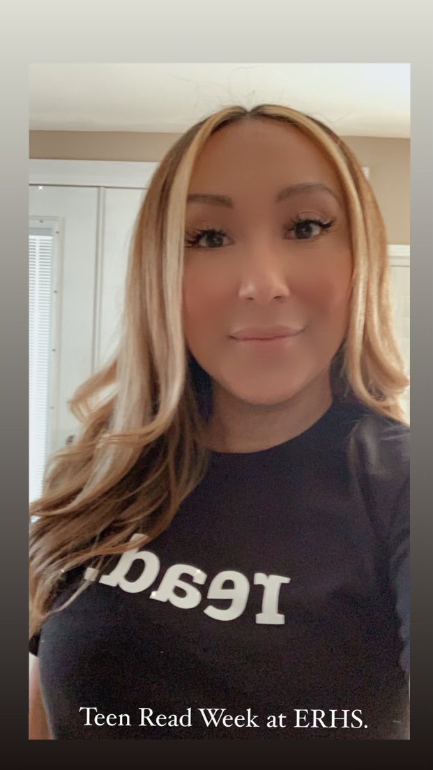 MsMetaxasERHS's tweet photo. If we had a Miss Congeniality (kind, helpful) at The Ranch, she would be it! 💙Thank you for participating in Teen Read Week, Ms. Martinez! @MsMartinezERHS https://t.co/Yg7pjEImPq