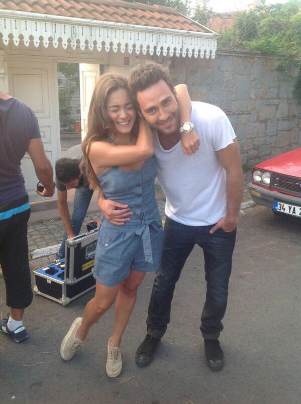 secofankafa_'s tweet photo. 👑 #Damlasönmez #SeçkinÖzdemir #BirAşkHikayesi https://t.co/vMwcSQb7gt