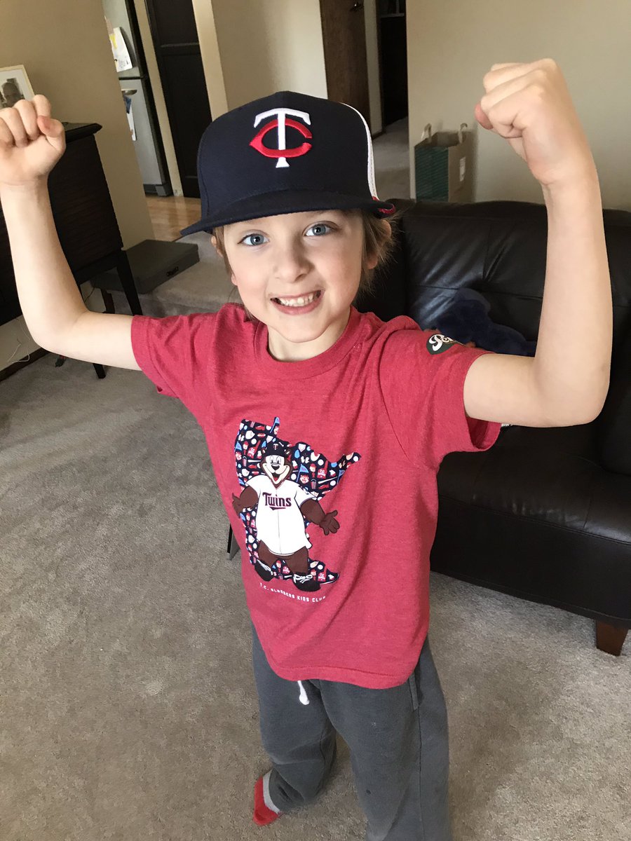 GuyBraryMan's tweet photo. Opening Day! Go Twins! #MNTwins https://t.co/DaoyXLqXGy