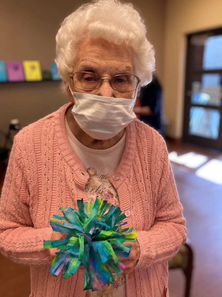 Wabash_WB's tweet photo. We celebrated spring with this fun paper flower craft! #Artisans @ClareTravis18 https://t.co/kgjn6MGGk6