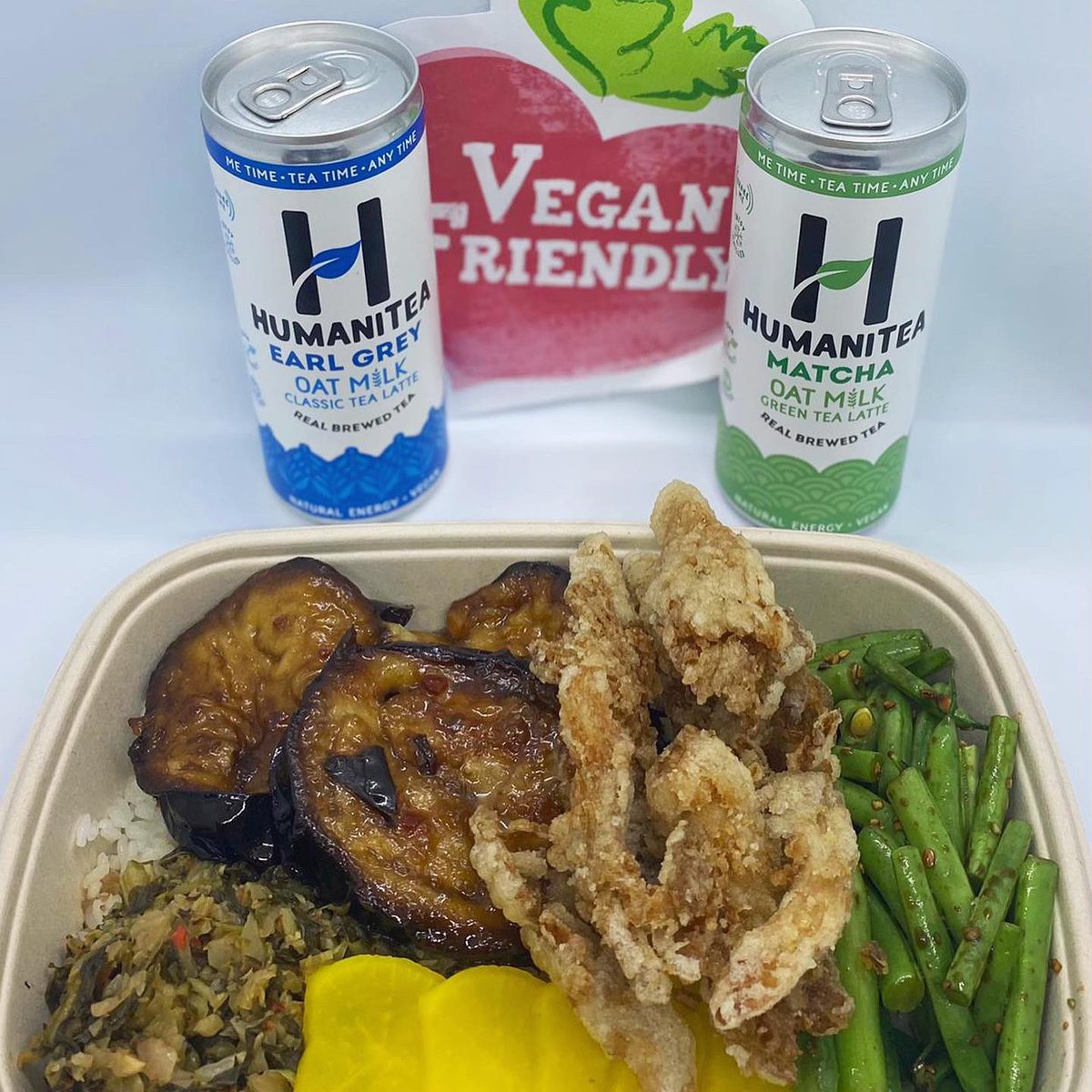 ⭐️NEW STOCKIST⭐️
Have you tried #TaiwaneseFood before? 🇹🇼 Bian Dang, which means lunchbox in Mandarin, serves flavourful, quality rice boxes. Pair your <a href="/biandangUk/">BianDangUK</a> meal 🍚 w/ our #Taiwanese milk tea inspired Vegan Tea Lattes for the perfect #combo. 🍵 🛵<a href="/Deliveroo/">Deliveroo</a> + <a href="/ubereats_uk/">Uber Eats UK</a>