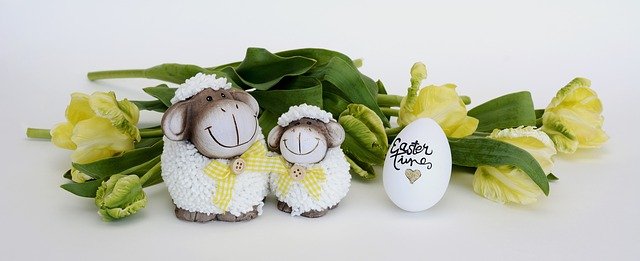 KrakowsphereByA's tweet photo. On the occasion of the upcoming Easter, I wish you everything that is :
🌞 good in deeds
🌞 tasty in dishes
🌞 cheerful in the spring aura
🌞 optimistic inside ourselves and warm in our relationships

Let the power of positive energy accompany us all on these festive days! 🐣🍀 https://t.co/FnAbbn2rZE