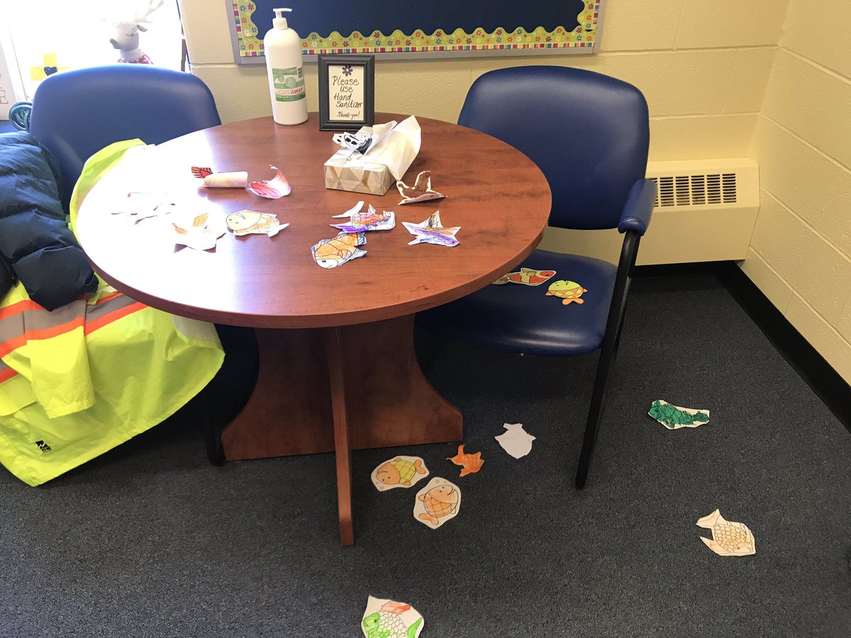 StCatPVNC's tweet photo. Ohhh those Kindergarten kiddos! They sure played a good April Fools Day prank on Ms Brady today... #funny #AprilFoolsDay #pvncleads #itsafrenchthing #blessed https://t.co/kWXf0kAVLm