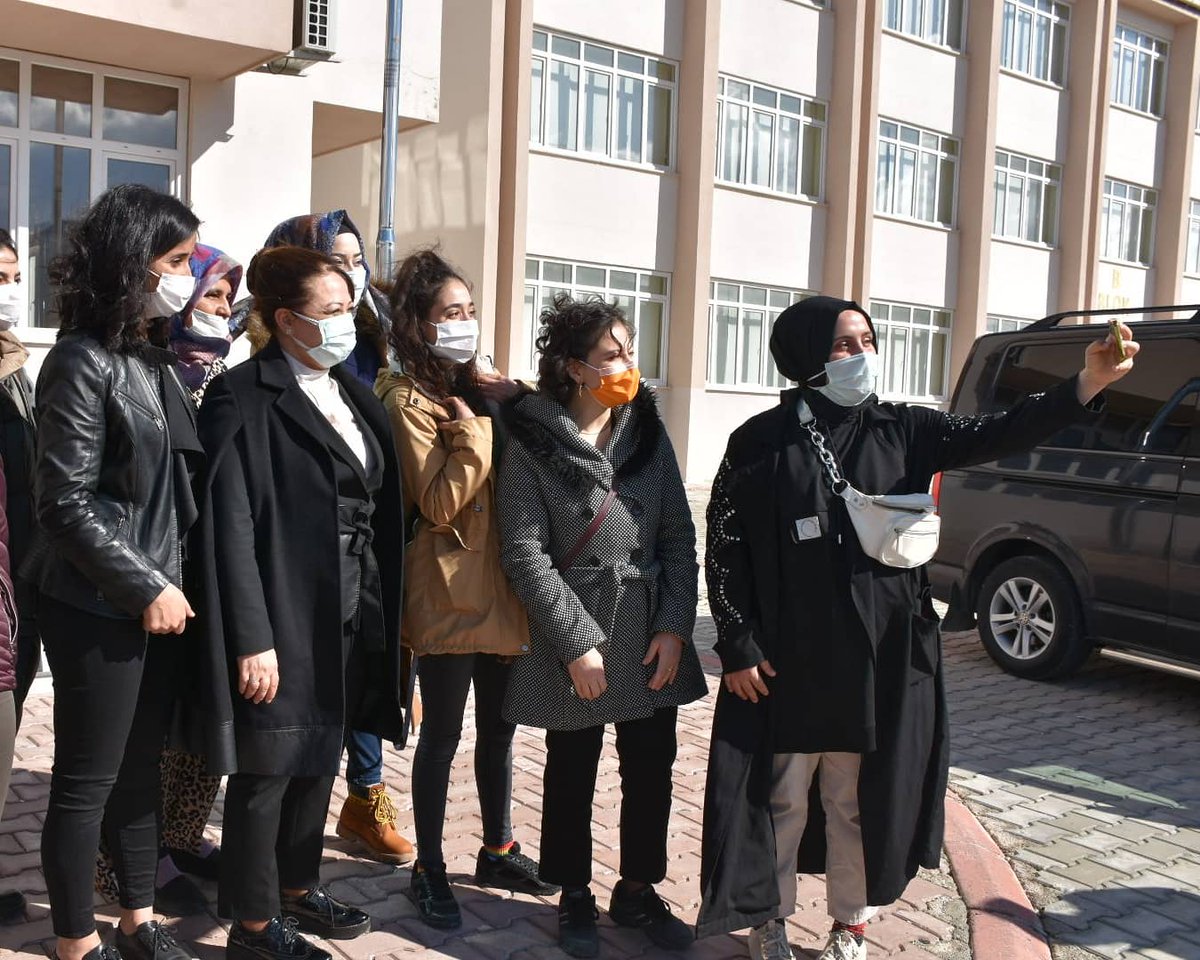 🔸Darende Bekir Ilıcak MYO'muzu ziyaret ederek öğrencilerimiz, akademik ve idari personellerimiz ile bir araya geldik.

<a href="/MTU_ozaledu/">Malatya Turgut Özal Üniversitesi</a> olarak daha yeşil bir Türkiye için sürdürdüğümüz Fidan Dikim Şenliği'ne katıldık.🌳🌲🌳

<a href="/YuksekogretimK/">Yükseköğretim Kurulu (YÖK)</a> <a href="/yekta_sarac/">Prof. Dr. M. A. Yekta Saraç</a> <a href="/MTU_ozaledu/">Malatya Turgut Özal Üniversitesi</a> @abkarabulut
