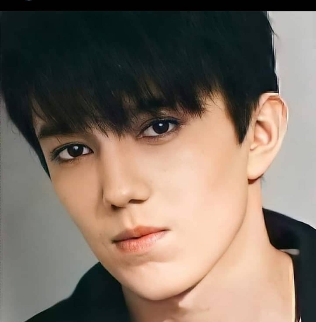 VazquezDelfy's tweet photo. REQUEST @dimash_official @MTV #FridayLivestream 
#Dimashititis :Amor por Dimash. 💐🇲🇽❤️🇰🇿🙏🥰😍
@nikitaLila 
#BeWithMe 
#DimashQudaibergen https://t.co/PS7ksU63gB