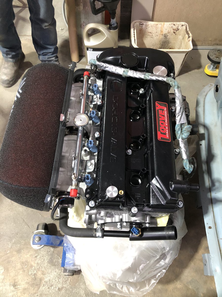 DjRemedee's tweet photo. #ProjectTom coming on a treat... brand new custom built engine arrived, the garage working with faders on the body work . #Escort MK11 #PuttingTheCanInCancer https://t.co/MkjwyogyEE