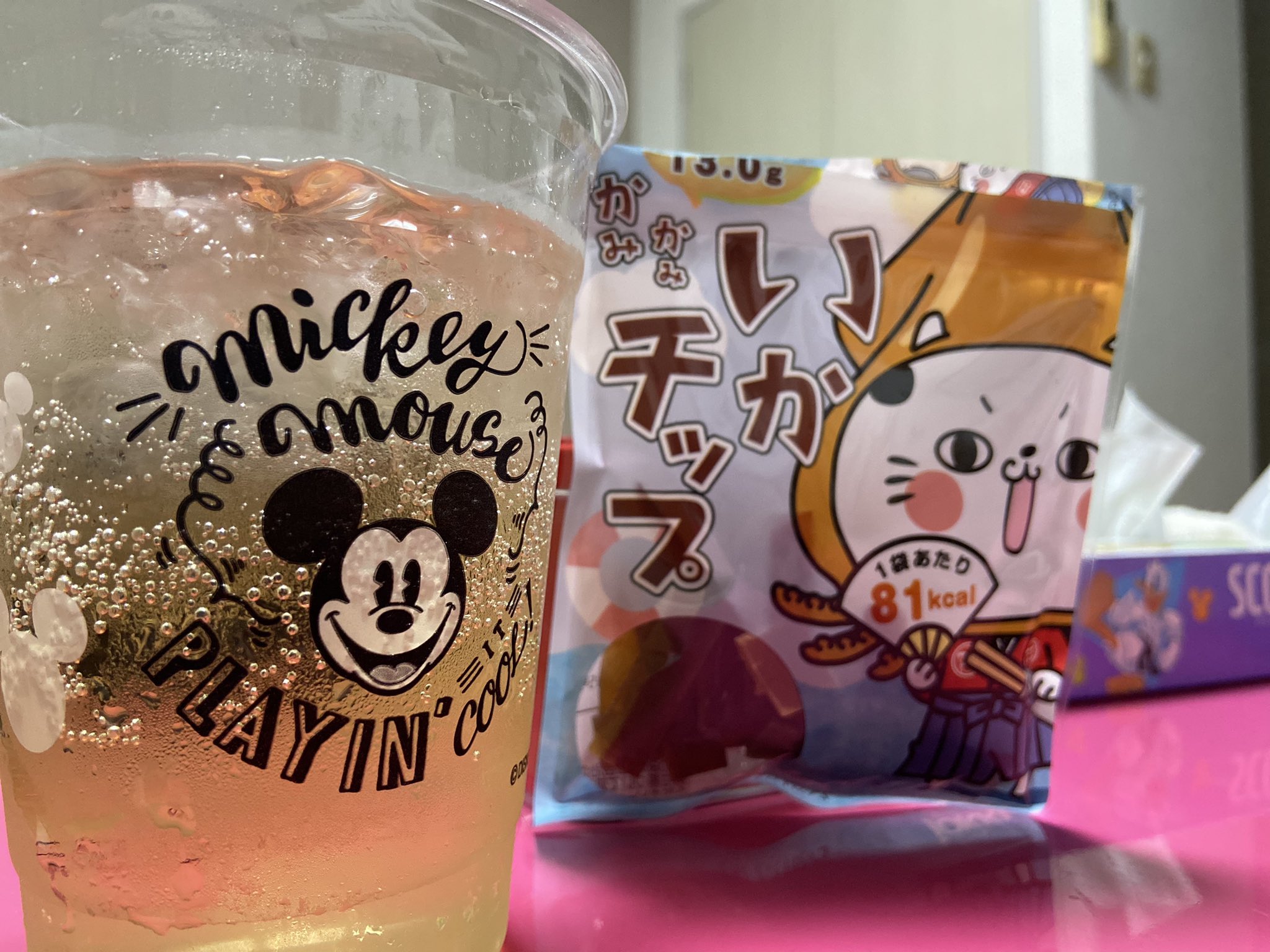 Sora ディズニーのカップに入った氷 最近お店の娘とこのイカちゃんに どハマり中 美味しい ミッキーの氷 セブンイレブン イカチップ 晩酌 Sora ディズニーのカップに入った氷 最近お店の娘とこのイカちゃんに どハマり中 美味しい ミッキーの氷 セブンイレブン イカチップ 晩酌