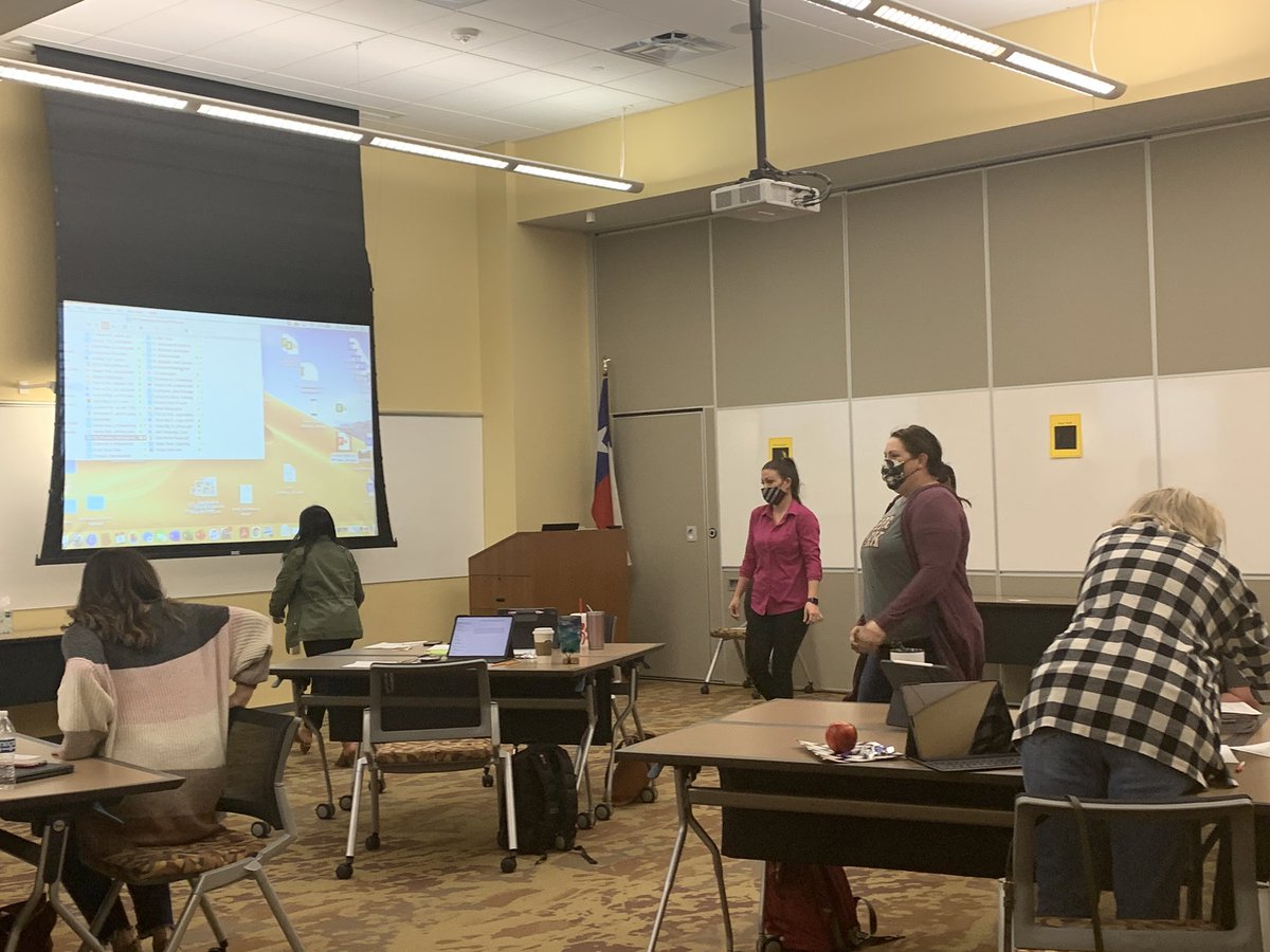 DeniseHaynes1's tweet photo. Such an awesome group of teacher - 8th Science!  Can’t say enough about this amazing team!  Sharing a great day of learning with Think Big Learning.  Thank you Tobi and Marianne!   #8thsciencerocks #TBListhebest https://t.co/nNSnUcAgGr
