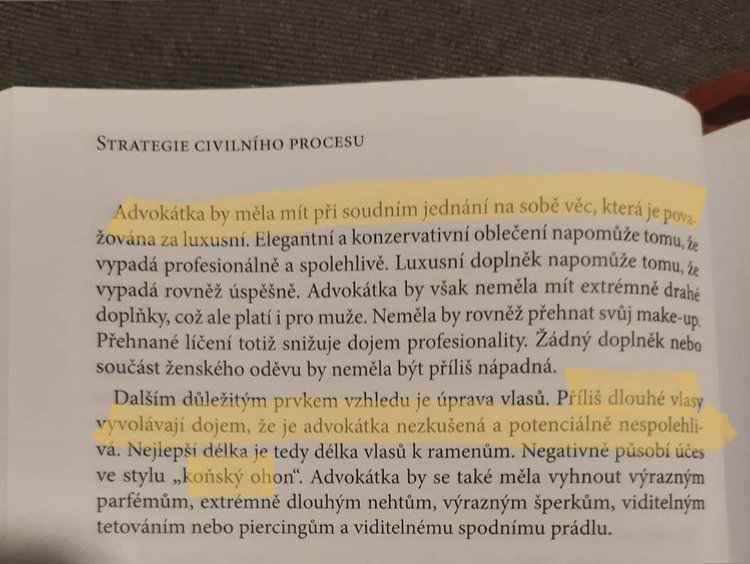 JulieMontek's tweet photo. Help!! Jako vážně?

Že bych někde našla svou fotku s copama pod zadek, se kterýma jsem zvládla udělat kariéru?? https://t.co/hlR09A1td4