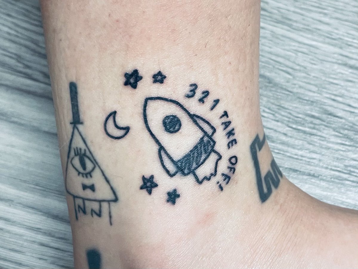 vmklovebot's tweet photo. 20. march 2021

astronaut_skz.mp3!!!!! https://t.co/3gaWWpxP8w