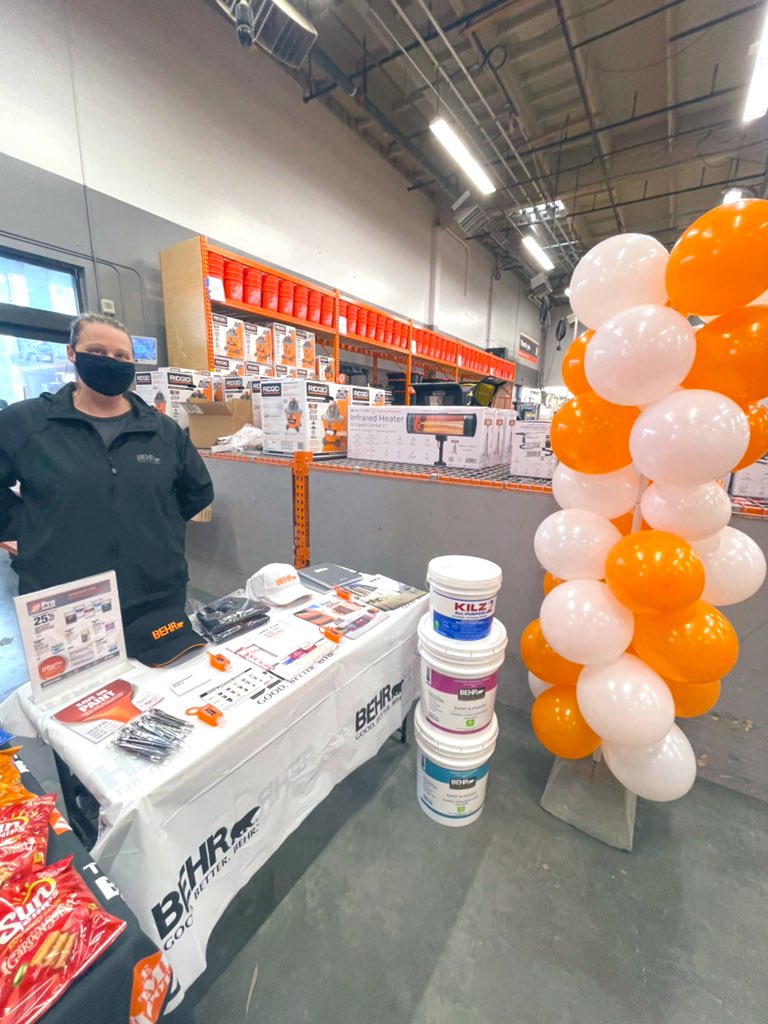 Shout out to <a href="/clemheick/">Clem Heick</a> PRO DH for driving the pro appreciation event at the Lander Home Depot! We even got Behr and Milwaukee to represent!! @JKirkHD <a href="/Shepoftheyear77/">jason shepard</a> <a href="/ChuckSly2/">Chuck Sly</a> <a href="/magnusson_mike/">Mike Magnusson</a> @Ken_D19DM #landerlegands #yougotperked