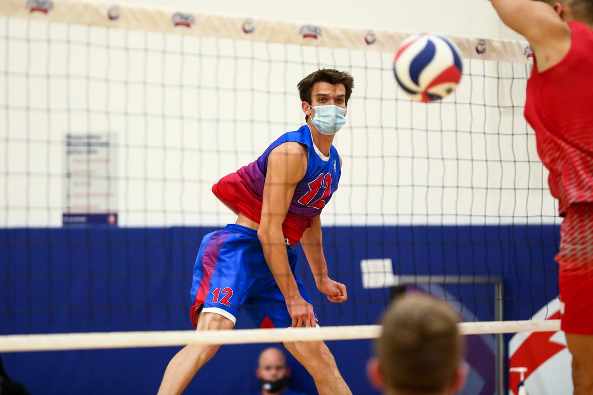 SFBKMVB's tweet photo. Back doing what we love 💪

#BrooklynTough | #Dawgs https://t.co/8qnYTOABKz