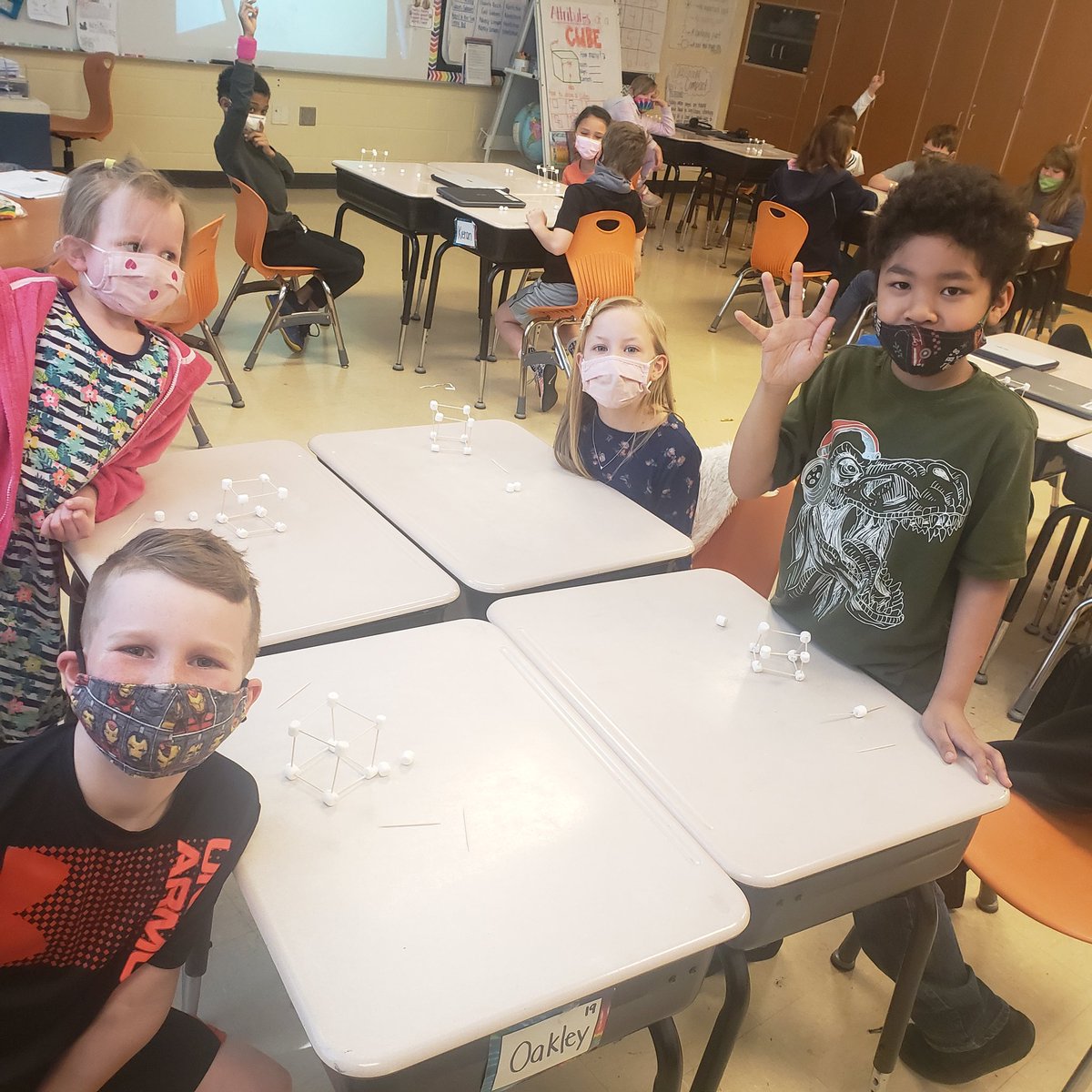 mrspruittRW's tweet image. Learning about the attributes of a cube is so much fun!! @Hamilton_RWE