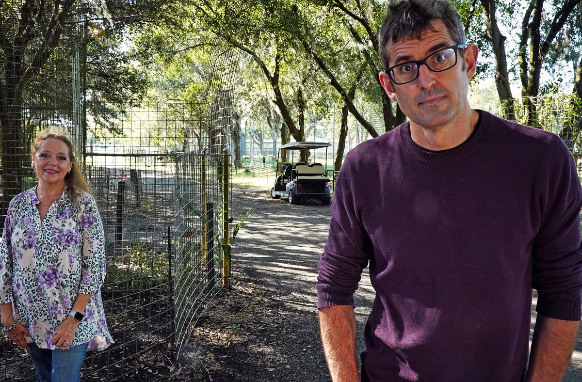 TherouxGear's tweet photo. NEW LOUIS THEROUX DOC 5th APRIL 🎉🎉 -
Looking back at his original documentary, Louis reflects on hours of unseen footage and sets out to understand who the real Joe Exotic is and how he used his considerable charm and wiles. #louistheroux #joeexotic https://t.co/iUDe3XE2YV