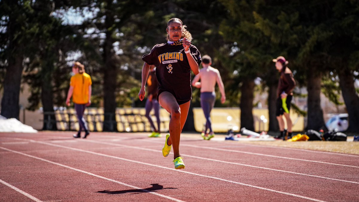 wyo_track tweet picture