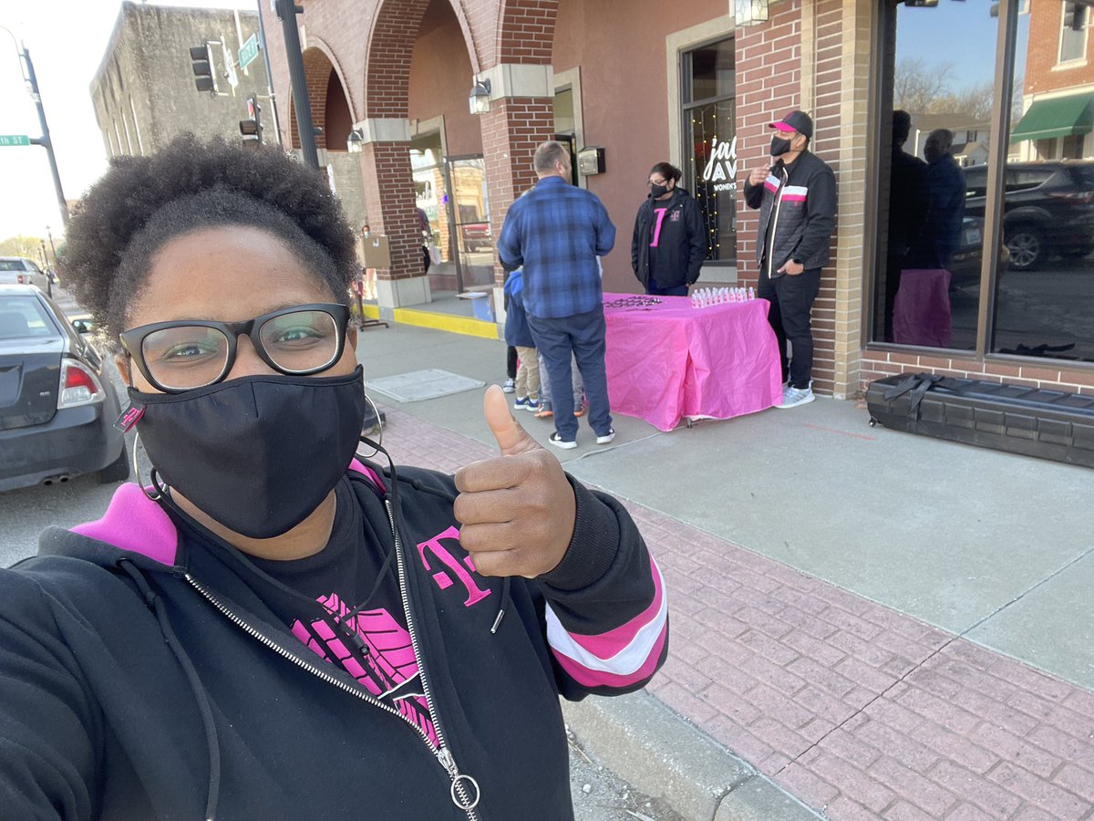 TMoTruckWestMO's tweet photo. Come hop-a-long at the Chocolate Hop in Oak Grove, MO #STRtakeover
1209 S Broadway St Oak Grove, MO https://t.co/2fLJa9s8xZ