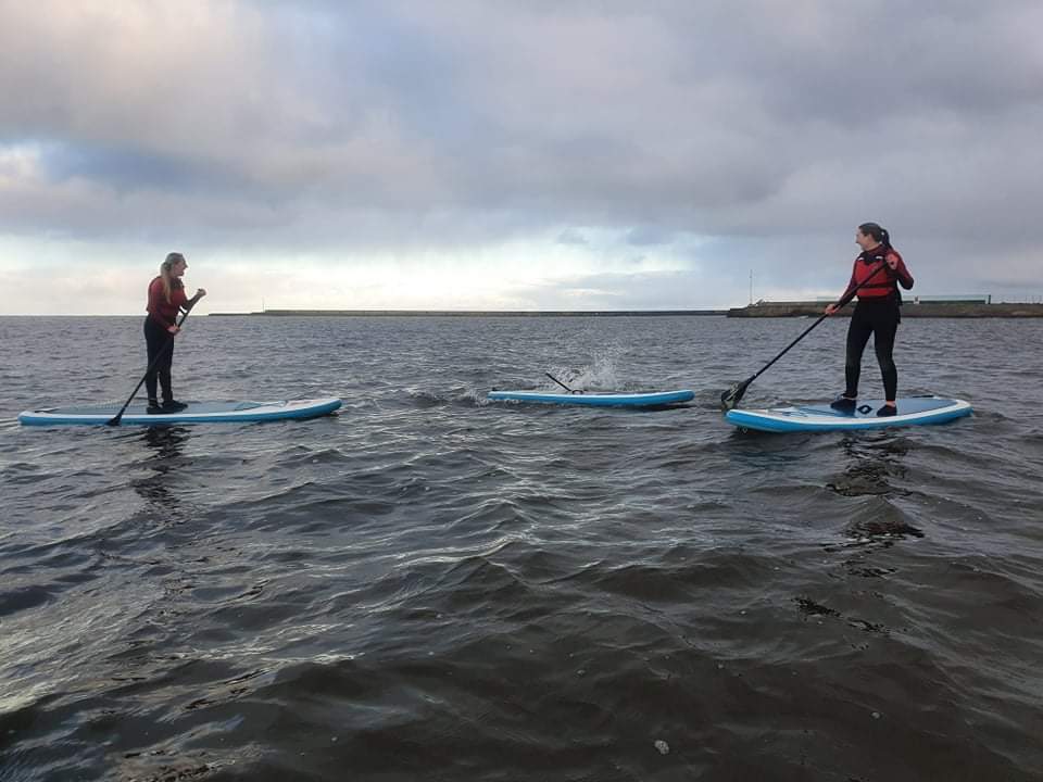 I can confirm that the North Sea was bloody freezing tonight 🥶 Nice to finally get out and meet people for a group paddleboarding session at the Roker Riviera 👍🏻😁🌊 #paddleboarding #northEast #sunderland #adventure #roker