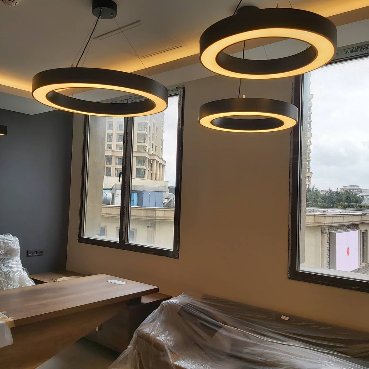 RizaBekta's tweet photo. #vaneziamegaoutlet #ofisdecoration #redagida #decoration https://t.co/RUPCbkMfLq
